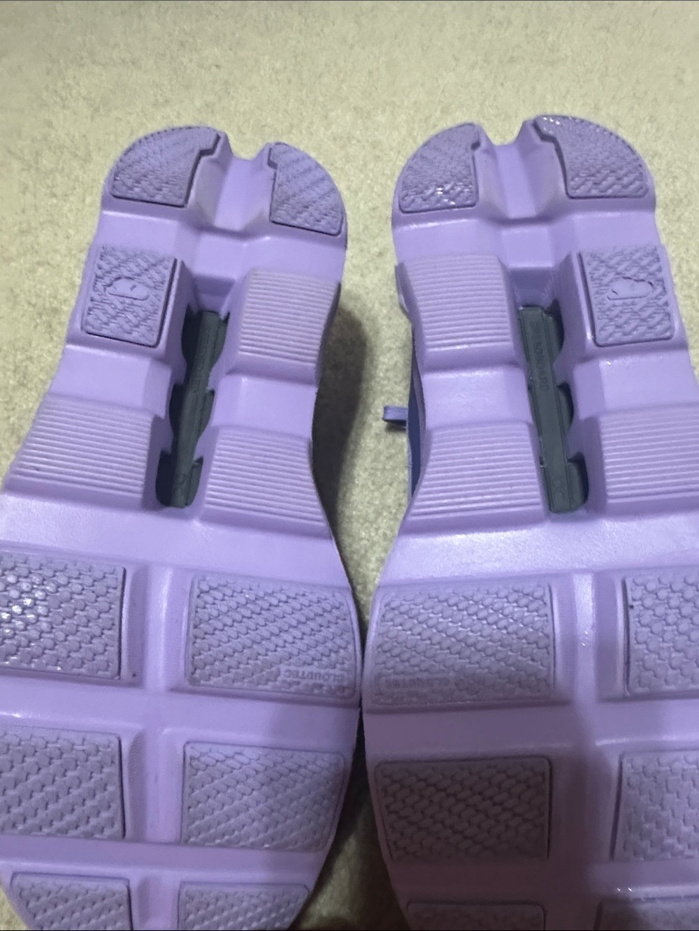 On Running Women's Cloudswift Athletic Shoes - Lilac - Picture 5 of 6